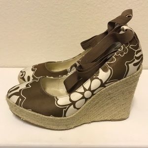 EUC Printed Lace Up Espadrille Size 8